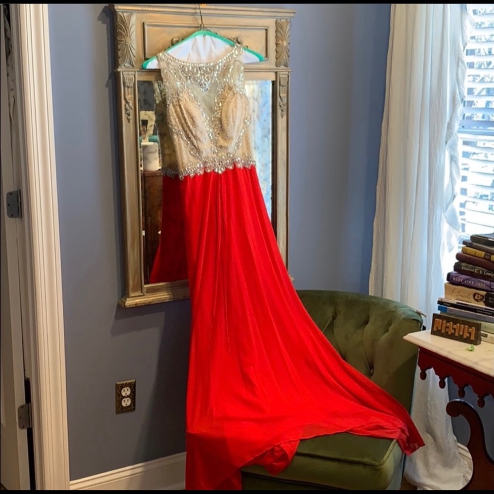 Tony Bowls Le Gala formal gown